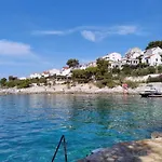 Ciovo Near The Sea In Okrug Apartman *