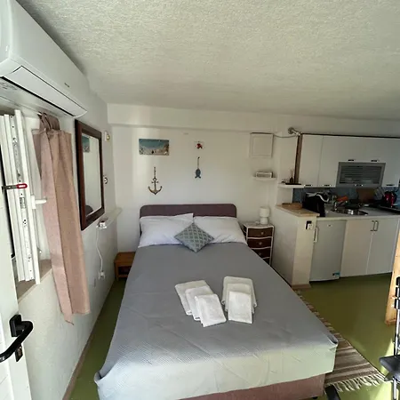 Ciovo Near The Sea In Okrug تروغير