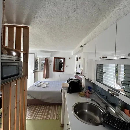 Ciovo Near The Sea In Okrug *